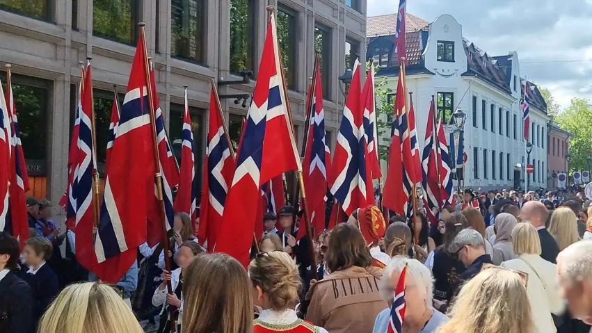 Gratulera med dagen, 17. mai 2026!